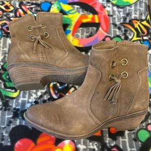 Bare Traps Sasha Brown Side Zip Ankle Boots